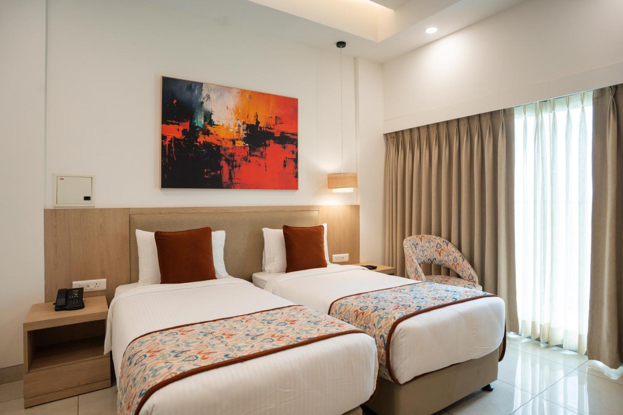 Ar Suites Klj Square Γκουργκάον Εξωτερικό φωτογραφία