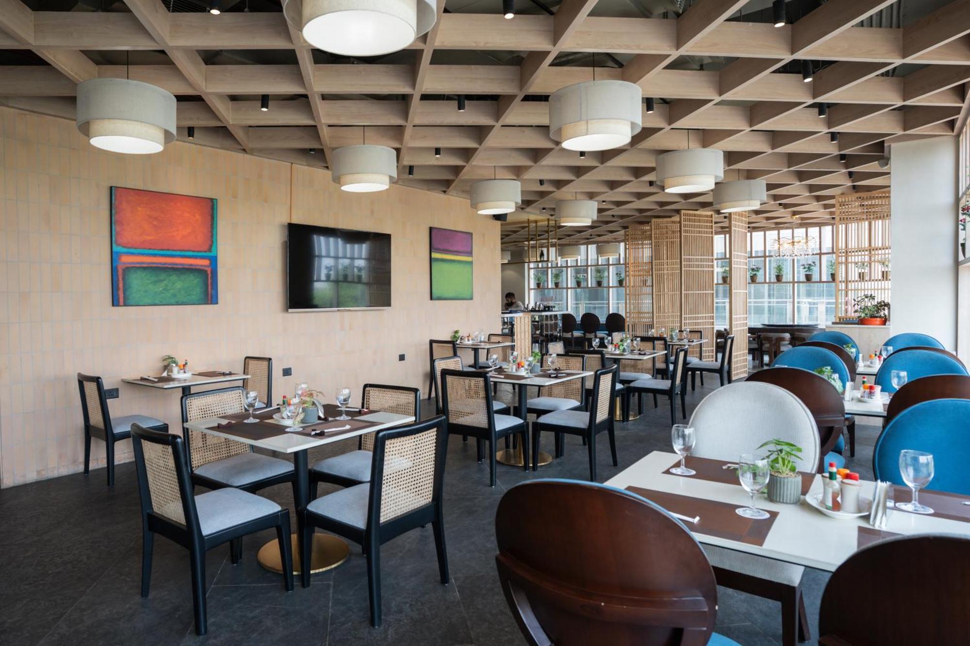 Ar Suites Klj Square Γκουργκάον Εξωτερικό φωτογραφία